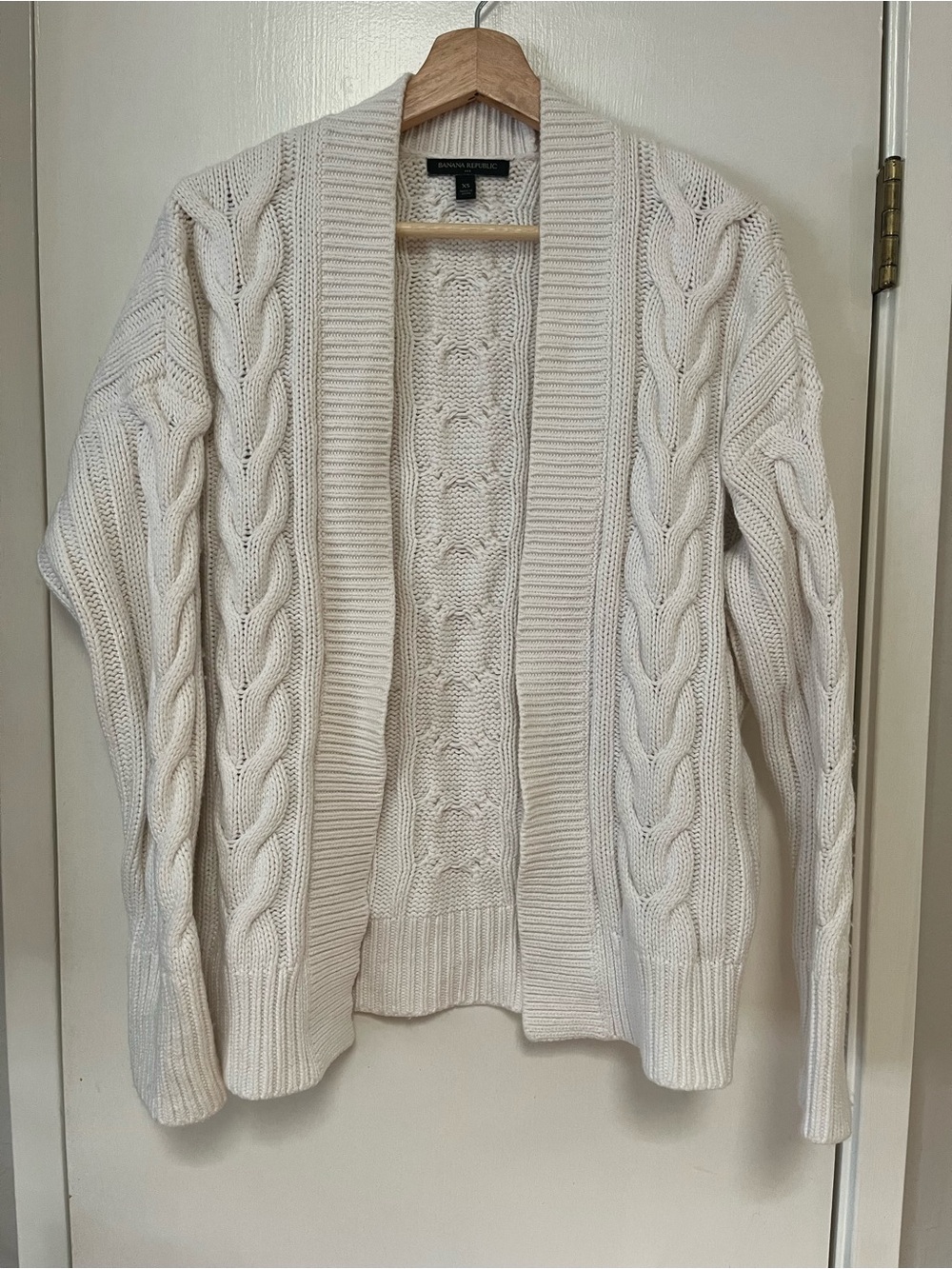 Banana Republic Cream Cable Knit Oversized Cardigan XS